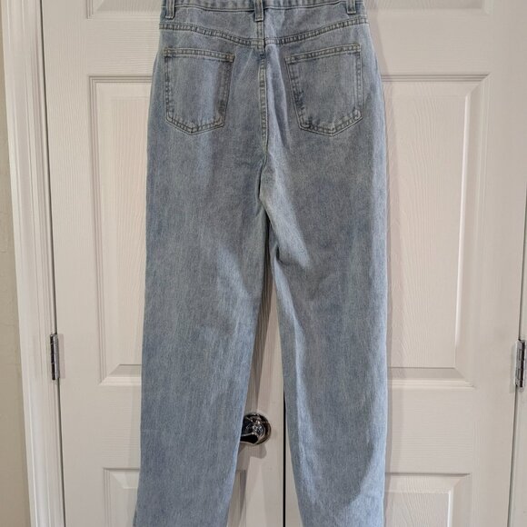 PrettyLittleThing Women's Light Blue Wash Split Hem Jeans US 4 NWT - Picture 8 of 15